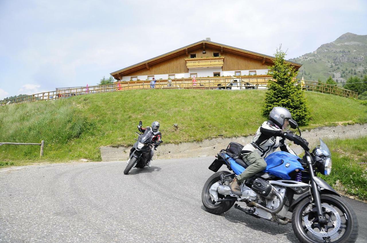 Belvedere Mountain Experience Hotel Monno Exterior photo